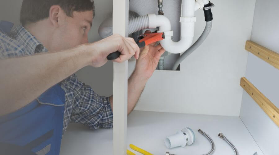 Professional sink repair in Monticello, IA